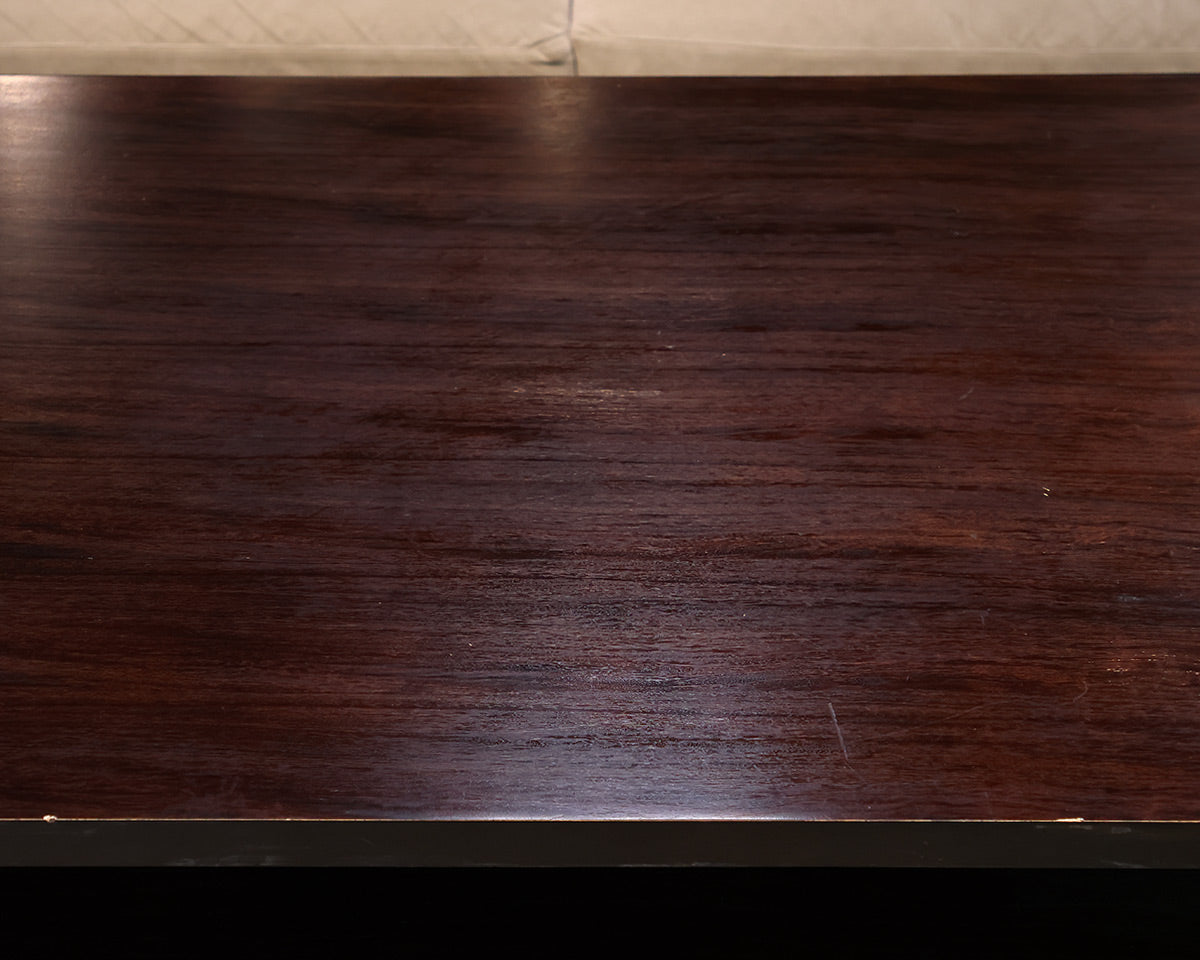 Hickory Mahogany Cocktail Table