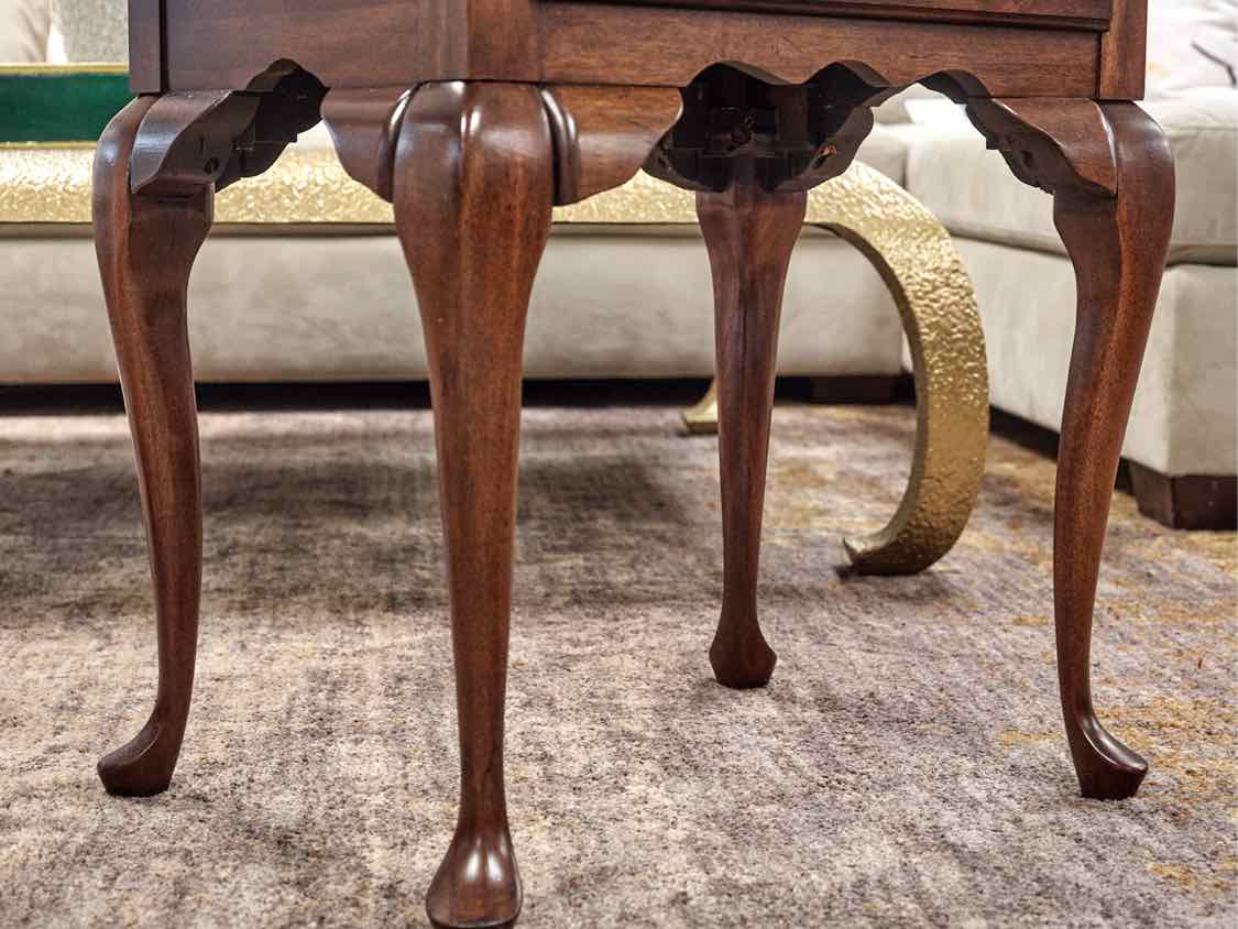 Pair of Mahogany Queen Anne Style 1 Drawer Nightstands