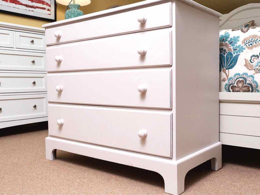 'Sea Foam White' Finish 4 Drawer Chest