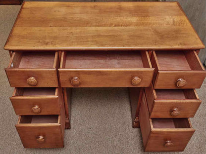 Maple  Knee Hole 7 Drawer Desk