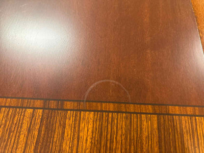 Ethan Allen 'Townhouse' Round Mahogany Dining Table
