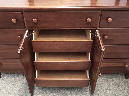 Drexel 9-Drawer Dresser in Cherry