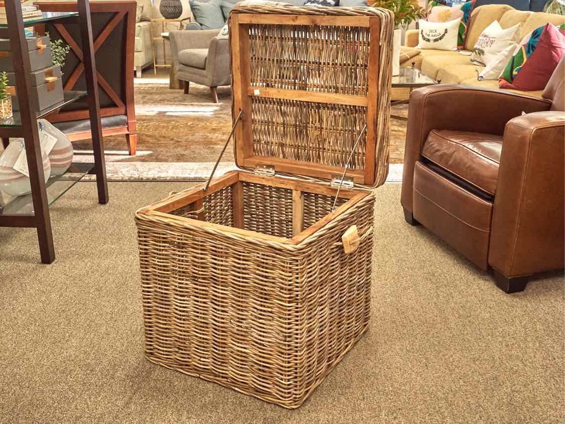 Square Wicker Lift Top Trunk