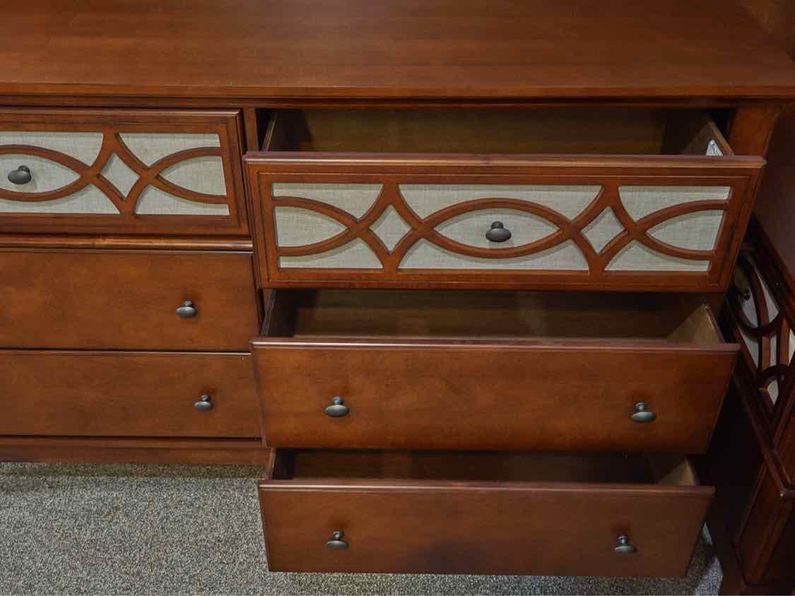 King Size Cherry Stain Bedroom Set