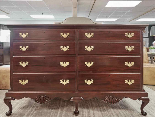 Traditional Mahogany Eight Drawer Dresser