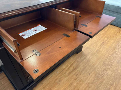 Hooker 'Grandover' Accent Chest