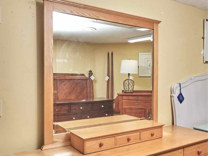 Vermont Tubbs Oak 10 Drawer 3 Drawer Glove Box  Dresser & Mirror