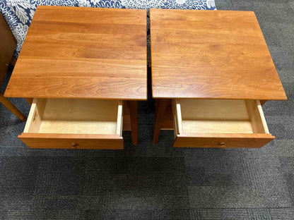 Circle Furniture Pair of Mid-Century Nightstand