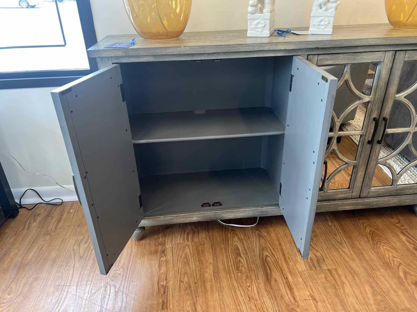 Universal Mirrored TV Console