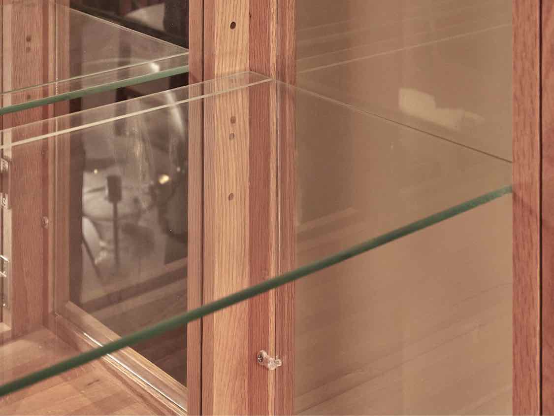 Vermont Hale  Oak Glass Doors  3 Drawer 3 Door & Glass Shelves  Hutch