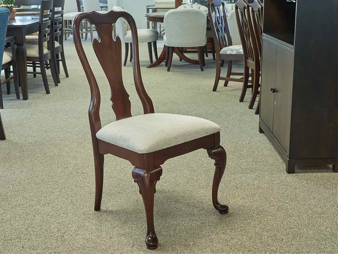 Set of 6 Cherry Queen Ann  Dining Chairs