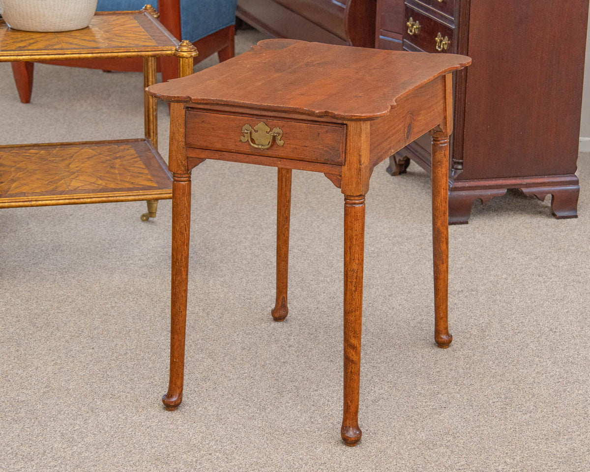 Pine Scalloped Porringer Top Side Table W/Brass Chippendale 1 Drawer Pull