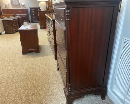 Mahogany 4-Drawer Chest with Reeded Columns