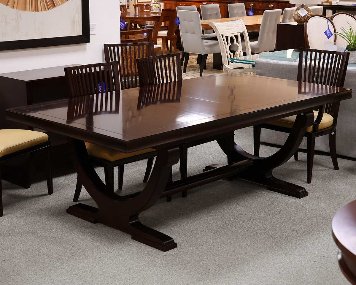 Barbara Barry Dining Table With 8 Dining Chairs