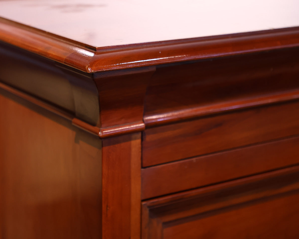 Ethan Allen Chest – Furniture Consignment Gallery