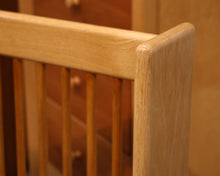 Grace Lee Designs Oak Queen Bed