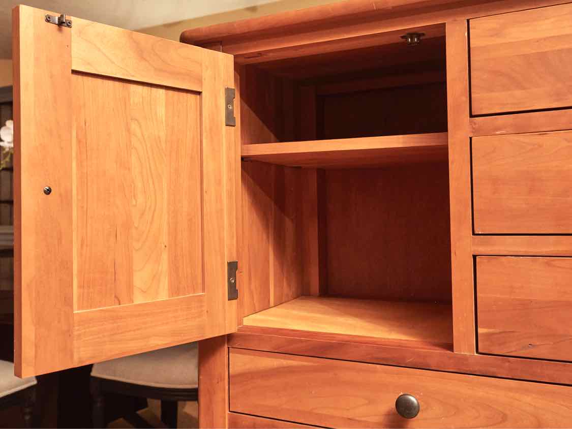 Richardson Brothers Solid Cherry 5 Drawer 2 Door Huntboard  Sideboard