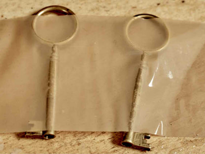 Henkel Harris Mahogany Serpentine Server