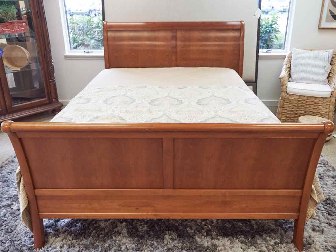 Stickley Cherry Queen Bed with Wood Rails