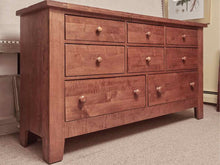 Vaughan Bassett  'Solids' Maple 8 Drawer Dresser