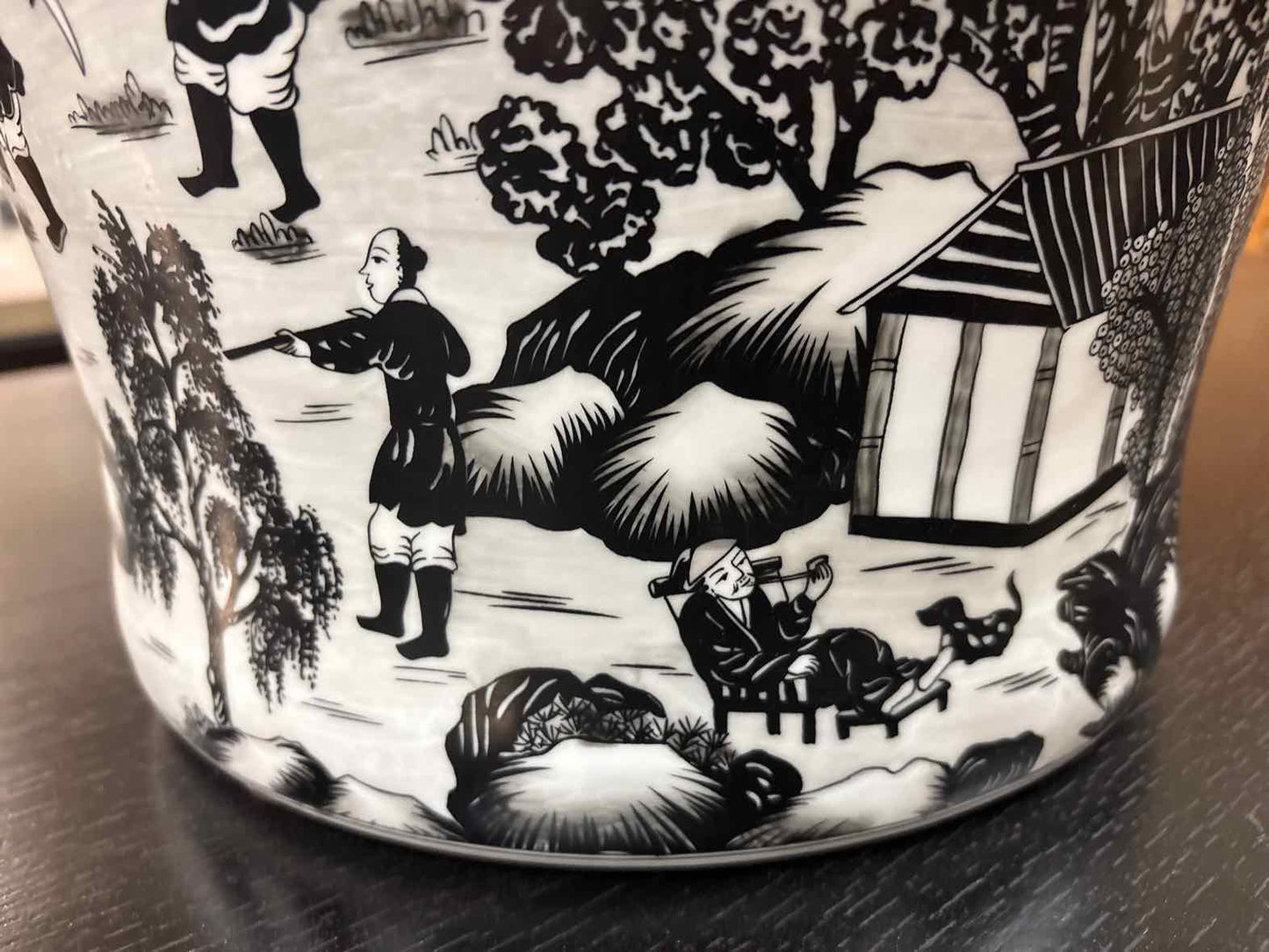 Ethan Allen 'Foo Dog' Porcelain Jar