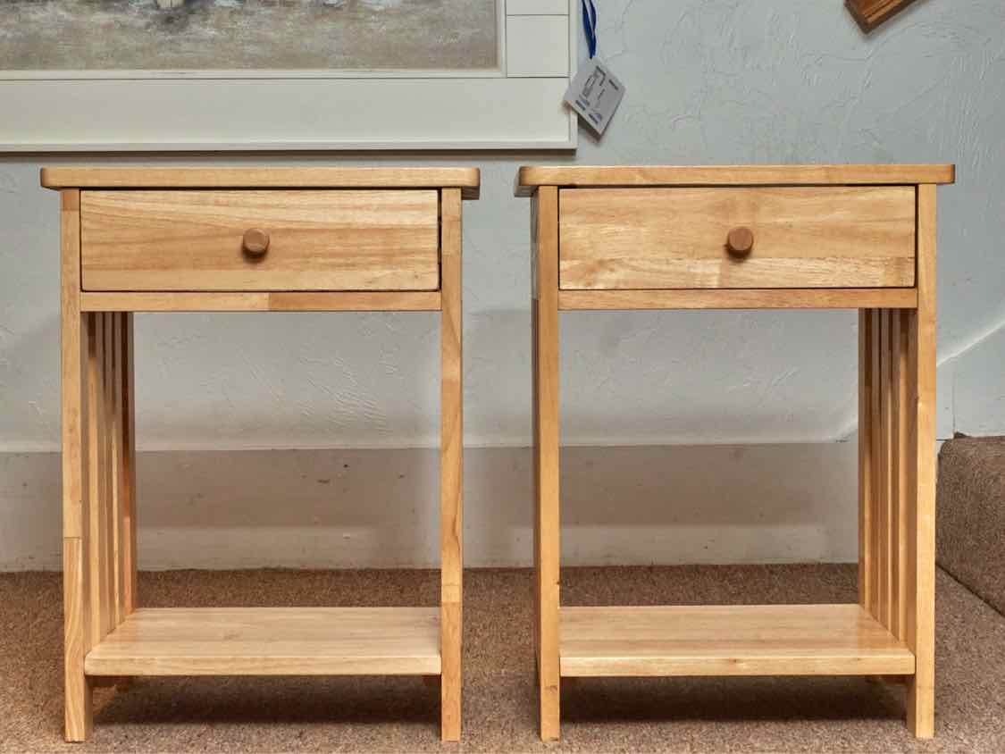 Pair Of Mission Style  Natural Maple 1 Drawer& Shelf Nightstands