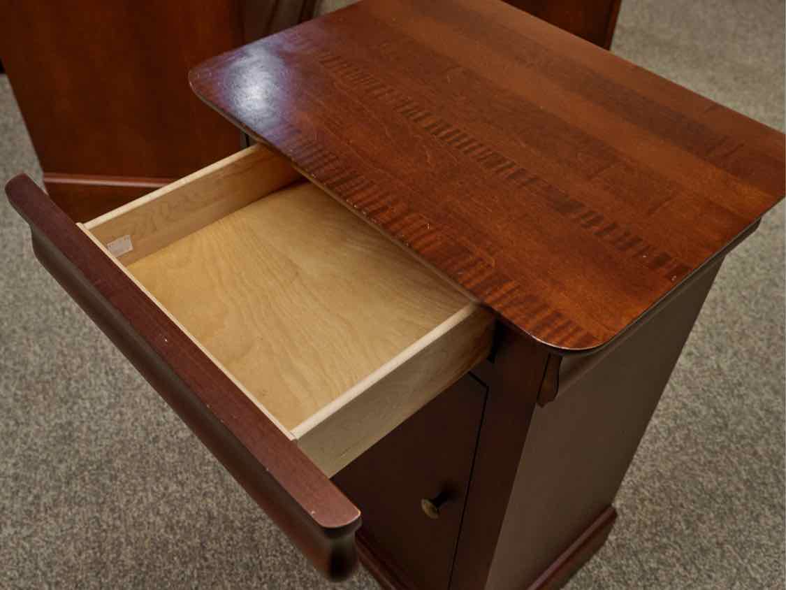 Louis Phillip Style 1 Door Nightstand in  Bourbon Finish