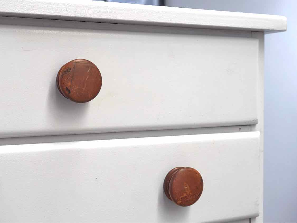 Arctic White Finish  Sideboard with 3 Drawers & 2 Doors