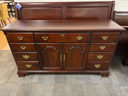 Kincaid Cherry 12-Drawer Dresser