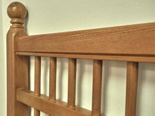 Vermont Tubbs Full Oak Spindle Bed