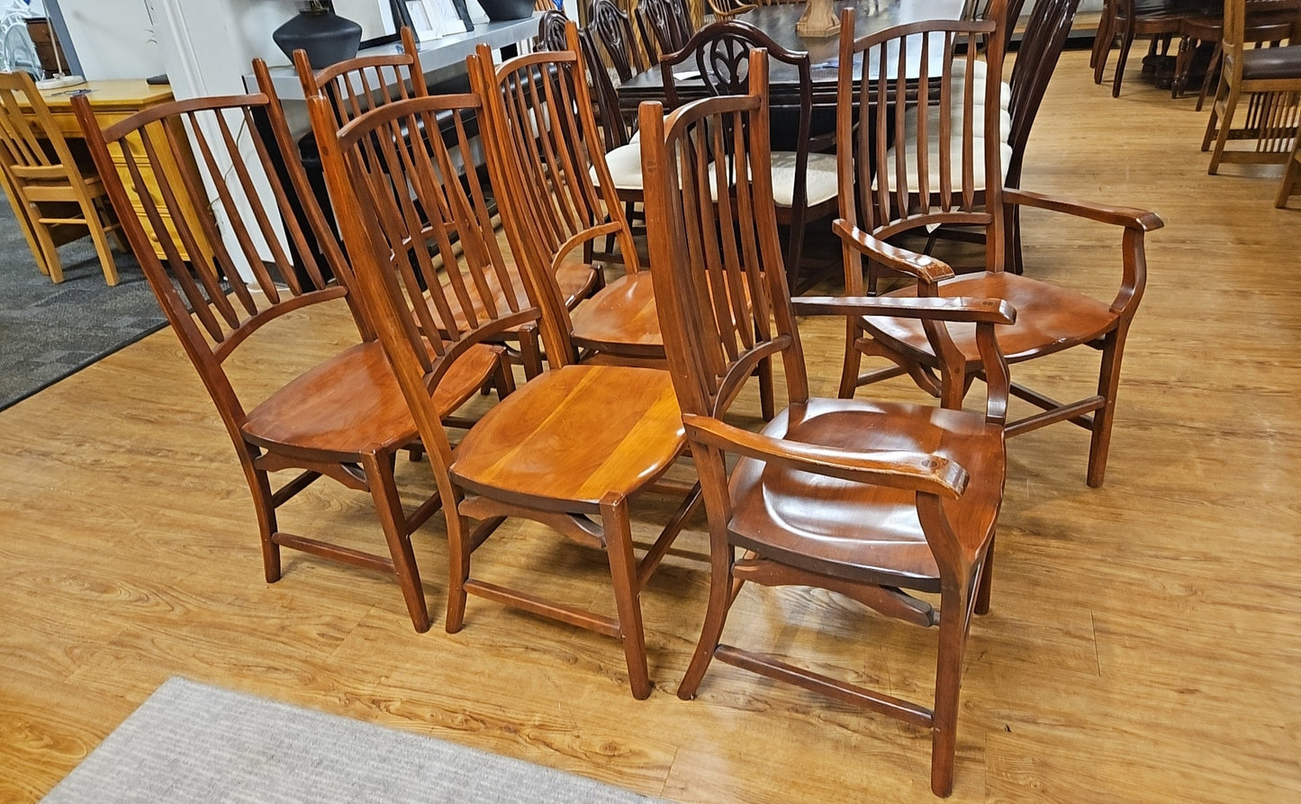 Hunt Furniture 'Hancock' Dining Set w/ 6 Chairs