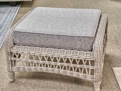 Lloyd Flanders Chairs