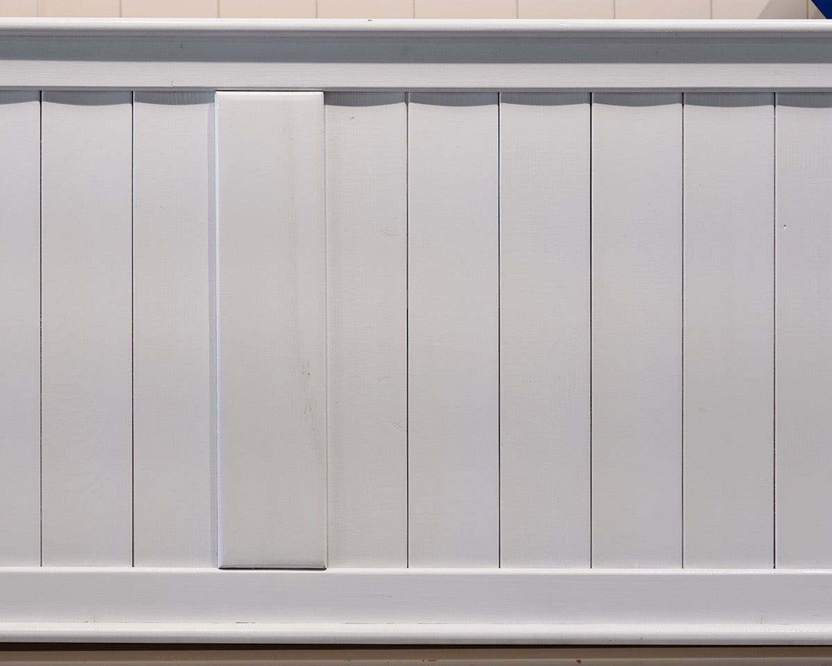 White Cannonball Top Cottage Beadboard Queen Bed