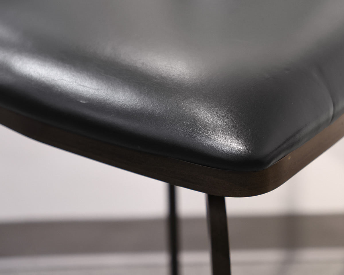 Set of 4 Charleston Forge Bar Stools