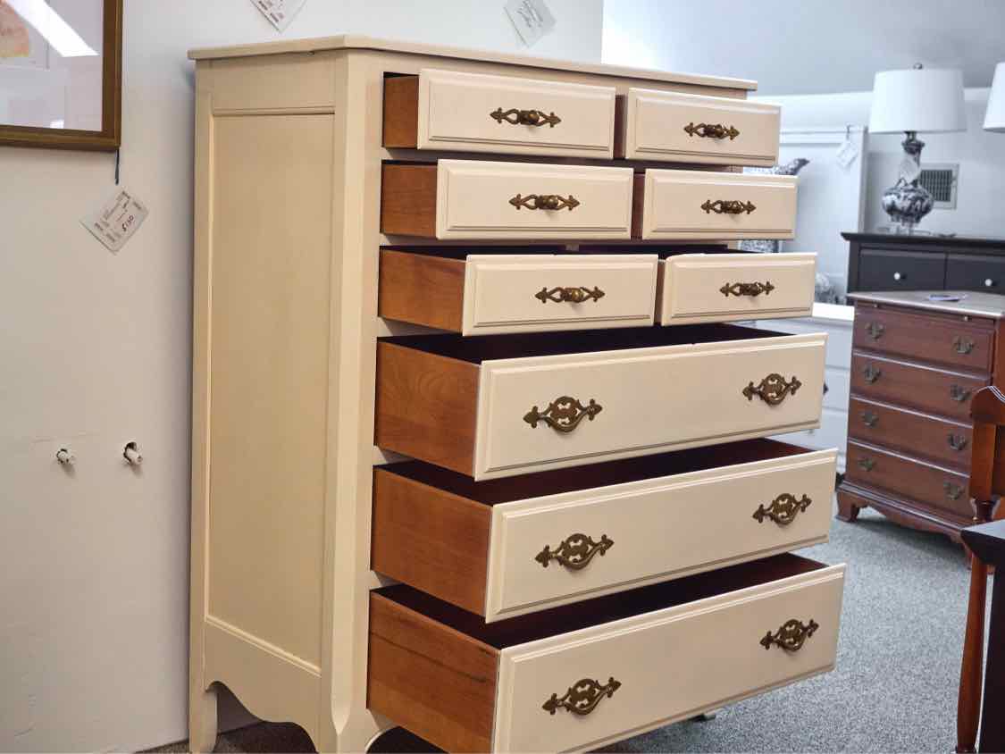 Nine Drawer Chest in Cream Finish