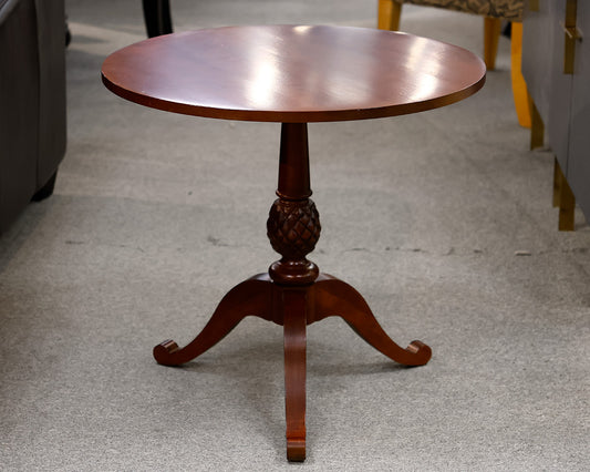 Ethan Allen British Classics Round Accent Table w/ Pineapple Pedestal