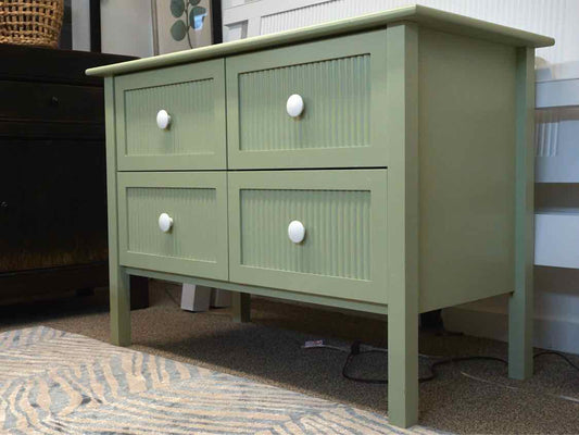 Maine Cottage 'Lizzie' Dresser in Green W/ White Knobs