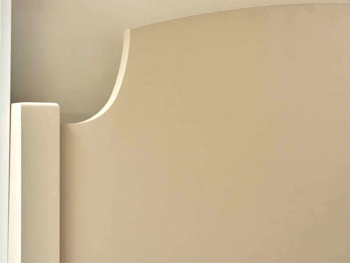 Gat Creek Franklin Queen Headboard in Classic Santa Barbara Finish