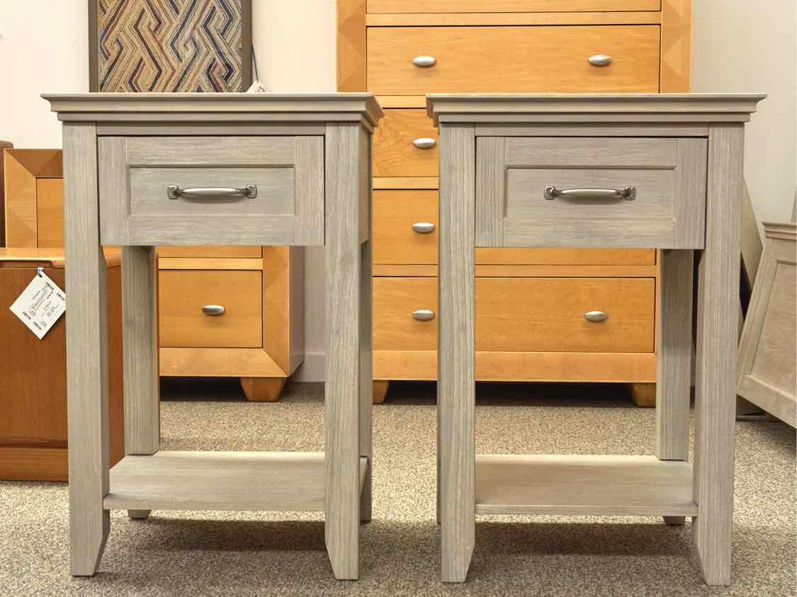 Pair of Pottery Barn Teen 'Hampton' Nightstands