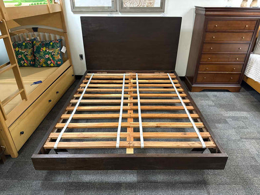 Pottery Barn 'Cayman' Platform Queen Bed