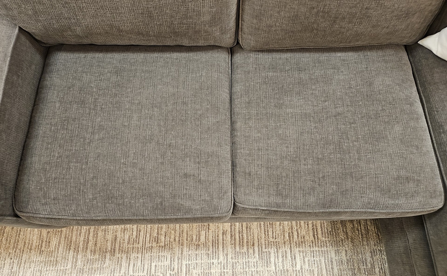 'Jolo' Sofa with Right-Arm-Facing Chaise