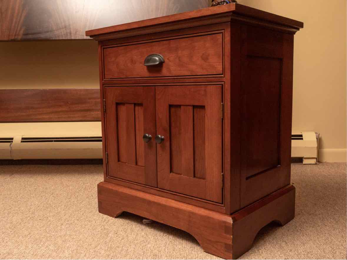 Chatham Furniture Pair of Mission Style Cherry Nightstands