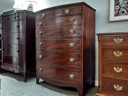 Heritage Henredon 5 Drawer Mahogany Bow Front Chest