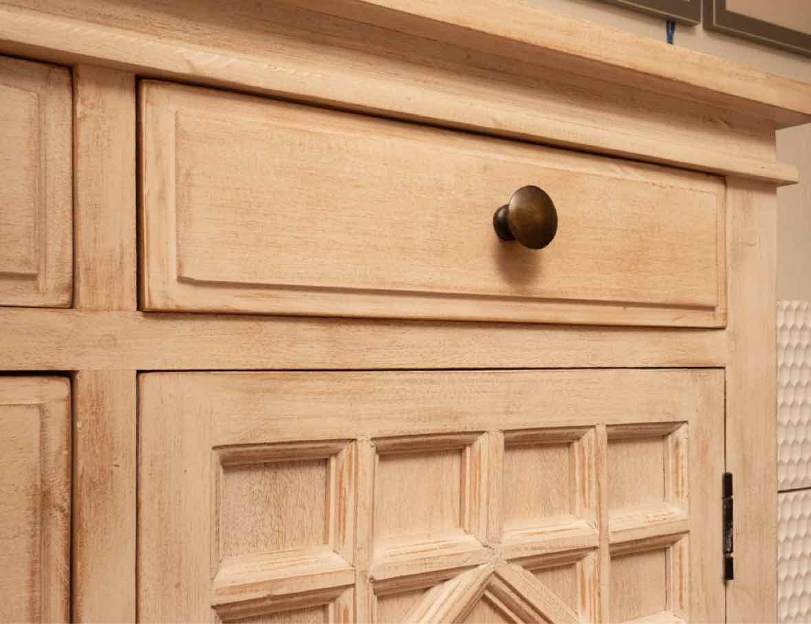 Pottery Barn Whitewashed 6 Drawer Dresser