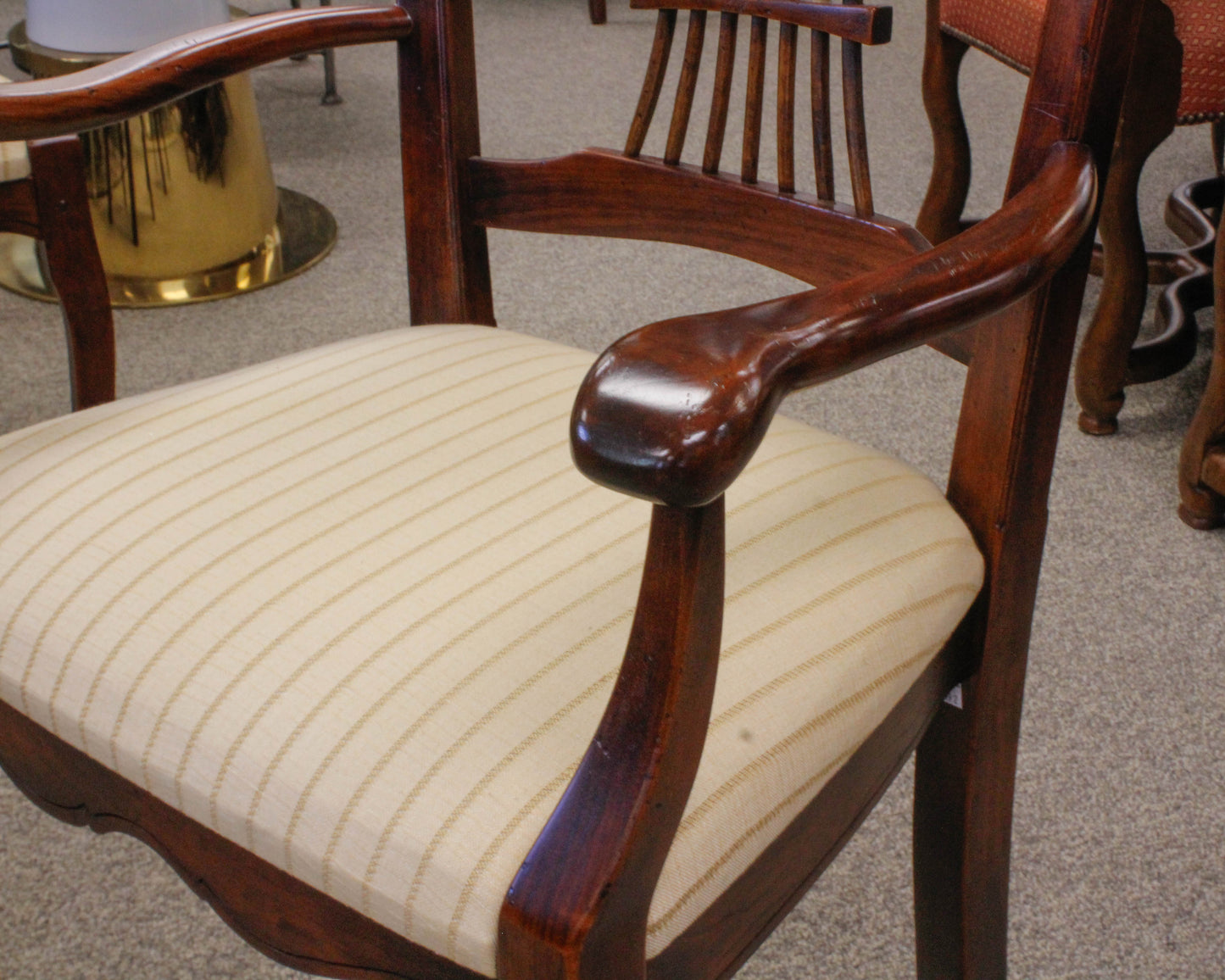 Dillon & Co English Dining Table with 2 Leaves & Set of 8 Wheat Shaff Chairs