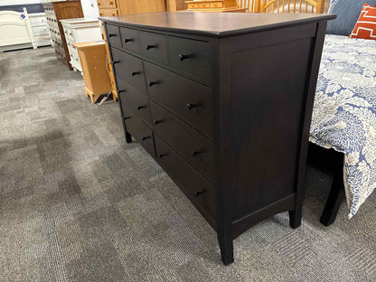 Circle Furniture 10-Drawer Dresser in Espresso