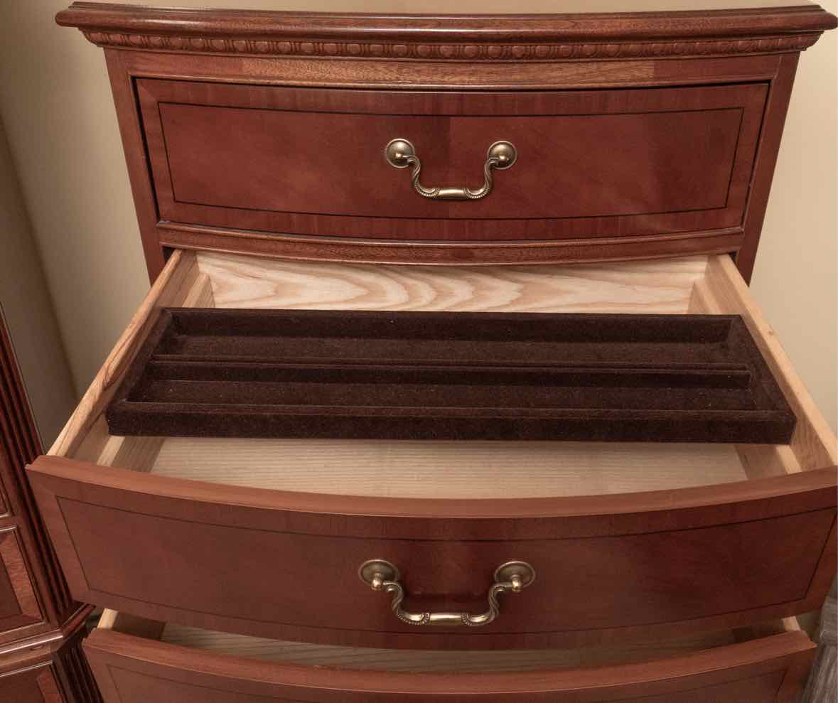 Ethan Allen Mahogany 7 Drawer  Lingerie Chest with Brass Chippendale Handles