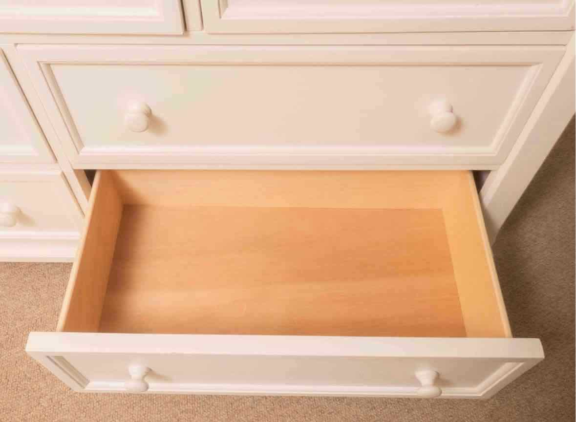 White Finish 7 Drawer Dresser with Beadboard Top & Mirror