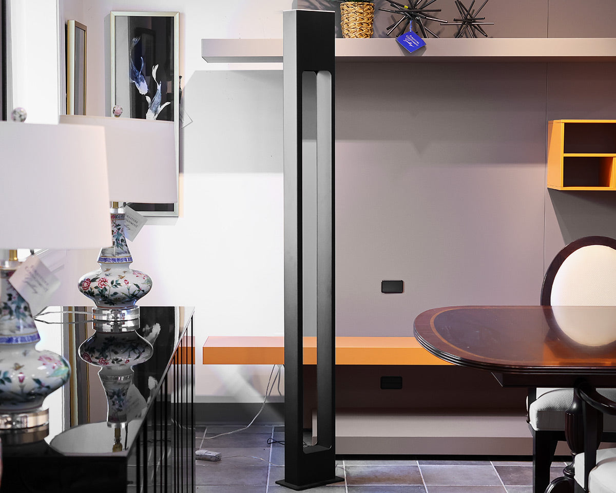 Alma Light NOTE Contemporary Black Floor Lamp
