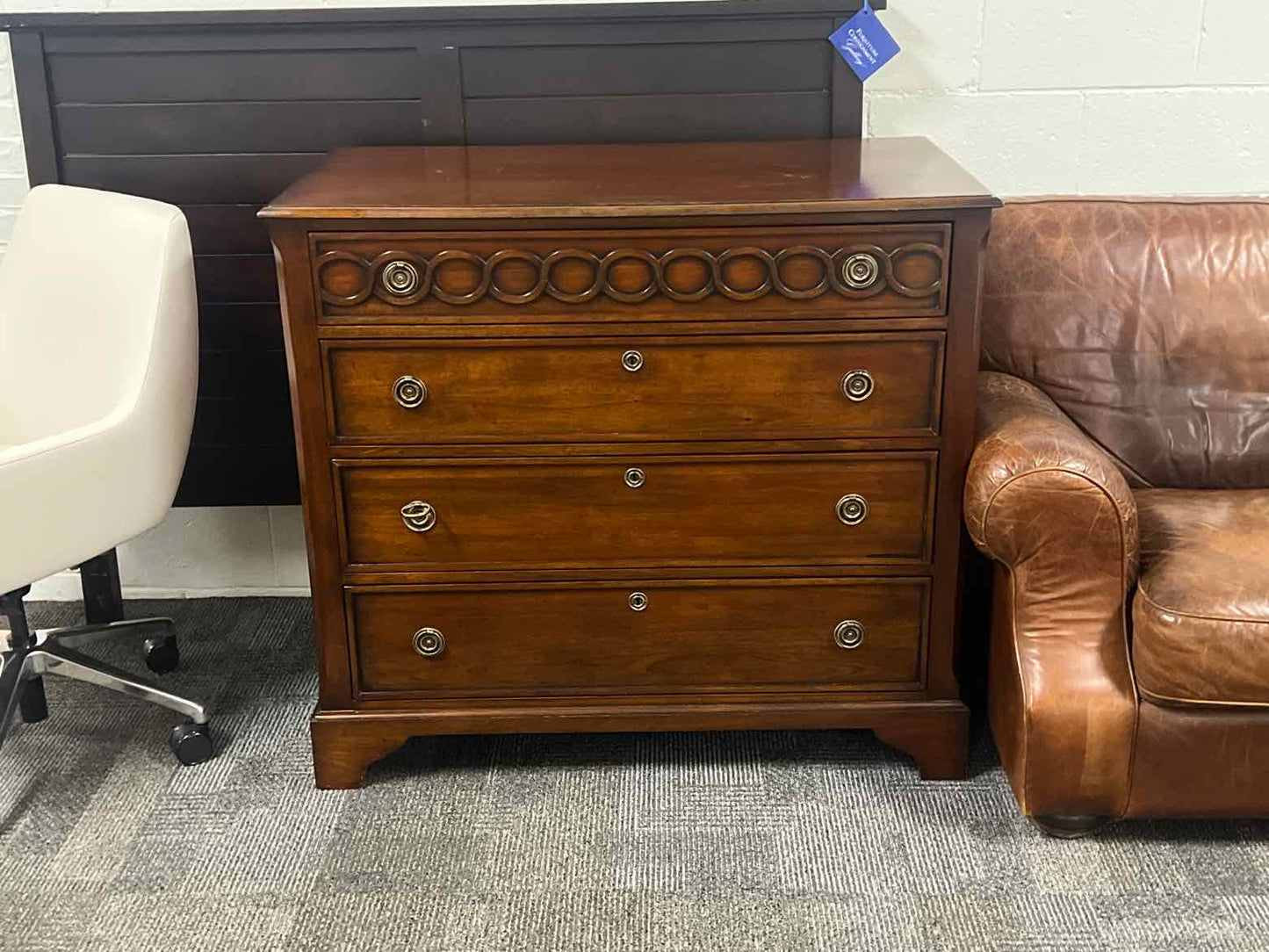 Federal Style 4-Drawer Bachelor's Chest
